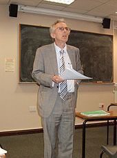 Peter Burke (historian) Peter Burke historian Wikipedia the free encyclopedia