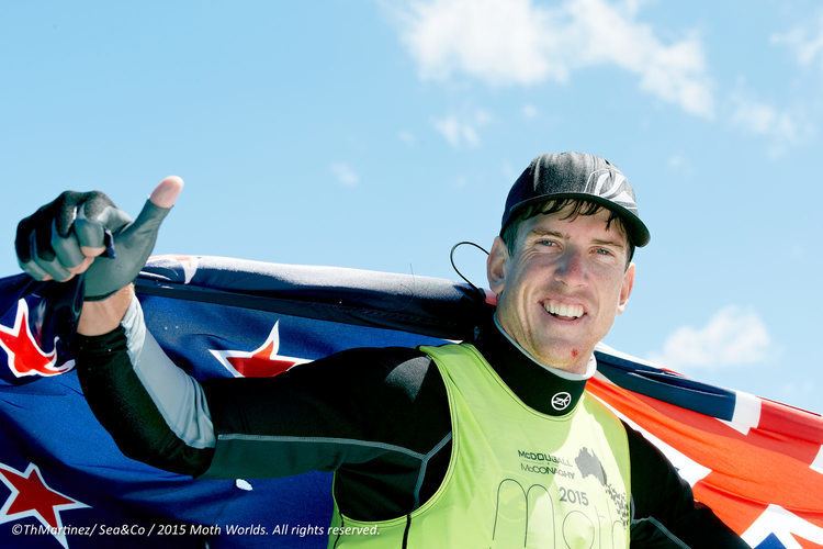 Peter Burling (sailor) Peter Burling is the 2015 World Champion UK International Moth Site
