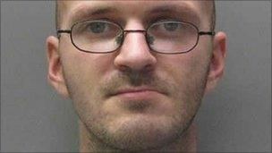 Peter Chapman (murderer) Facebook killer Peter Chapman 39slipped away from police39 BBC News
