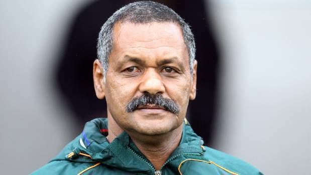 Peter de Villiers Former Springboks coach Peter de Villiers tells Heyneke Meyer to