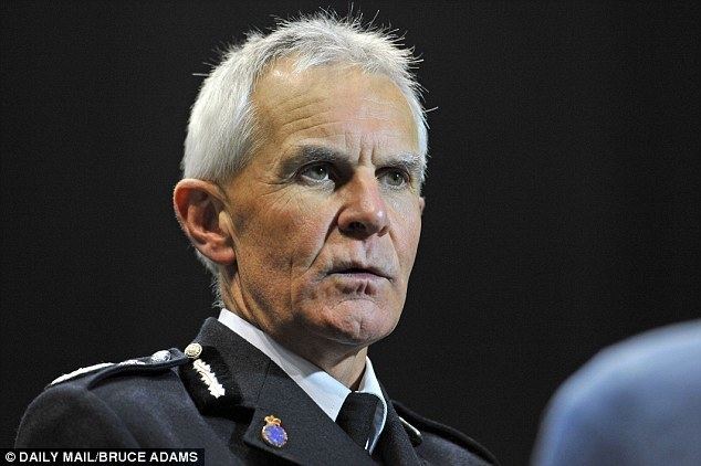 Peter Fahy MP calls for head of Greater Manchester Police Sir Peter