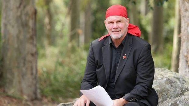 Peter FitzSimons Peter FitzSimons Why I wear the red bandanna