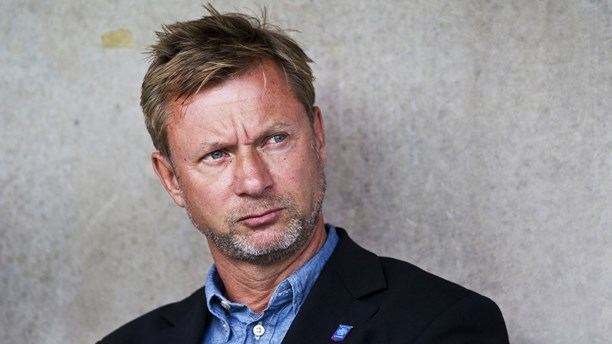Peter Gerhardsson Gerhardsson frlnger med Hcken Hckens ssong