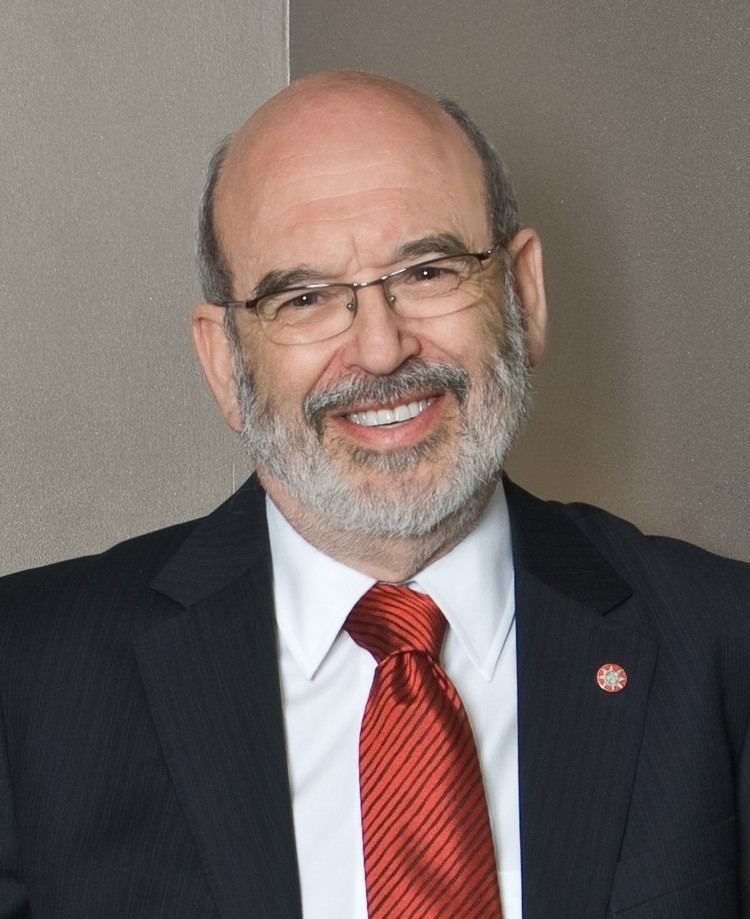 Peter Gluckman Sir Peter Gluckman Receives 2015 AAAS Award for Science Diplomacy