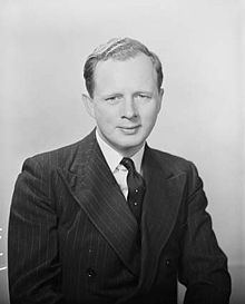 Peter Howson (politician) httpsuploadwikimediaorgwikipediacommonsthu