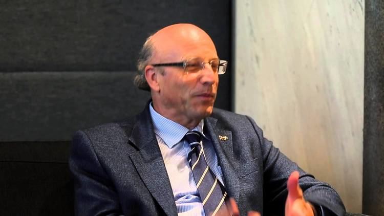 Peter Jenni Prof dr Peter Jenni CERN intervju za Trombasi YouTube