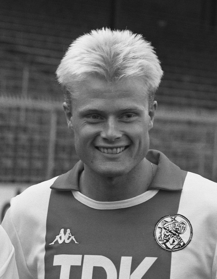 Peter Larsson (footballer, born 1984) FilePeter Larsson b1961 in 1988jpg Wikimedia Commons