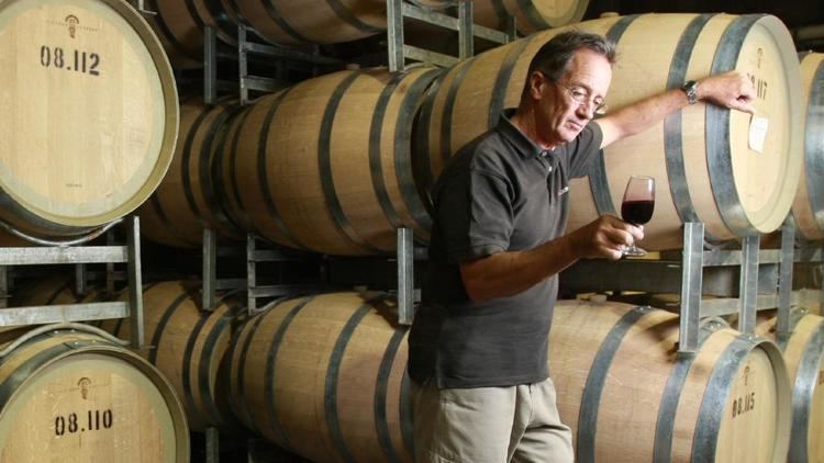 Peter Lehmann (winemaker) Barossa winery Peter Lehmann Wines sold to NSW family owned company