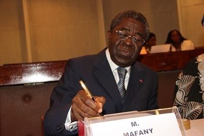 Peter Mafany Musonge Site Web Officiel du RDPC Official Web Site of CPDM