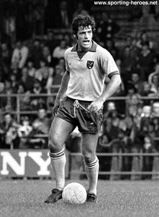 Peter Morris (Australian footballer) Peter MORRIS League appearances for The Canaries Norwich City FC