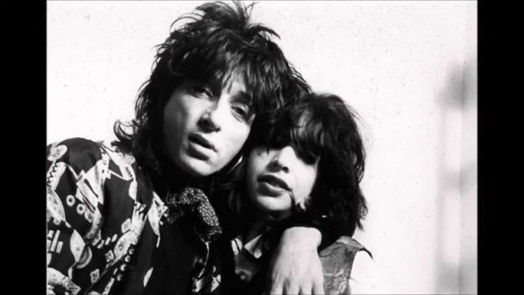 Peter Perrett She39s So Untouchable39 by Johnny Thunders featuring Peter