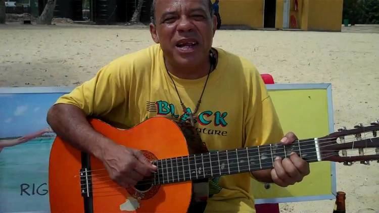 Peter Plummer Maracas local musician Peter Plummer on the Most Beautiful Beach