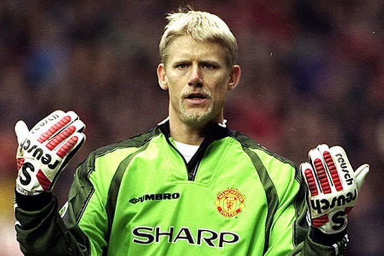 Peter Schmeichel Schmeichel applies for Leicester City manager39s job