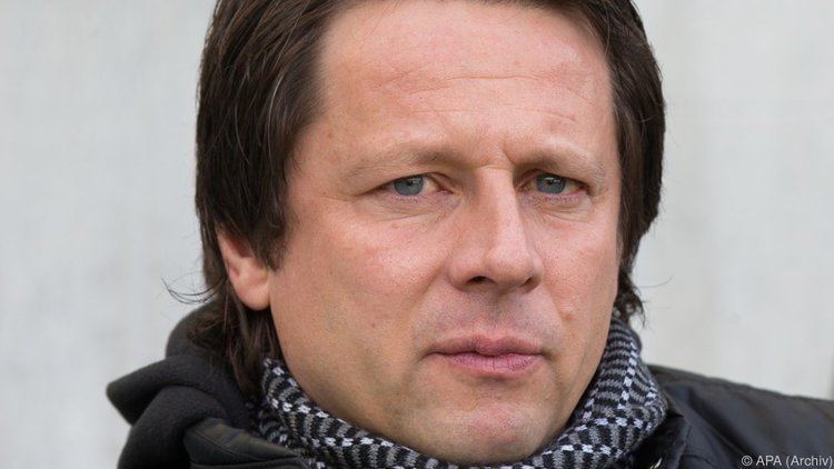 Peter Schöttel Schttel wird neuer Coach in Grdig