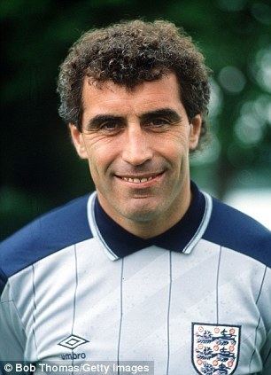 Peter Shilton Football hero Peter Shilton has request to pay off 1020 drink