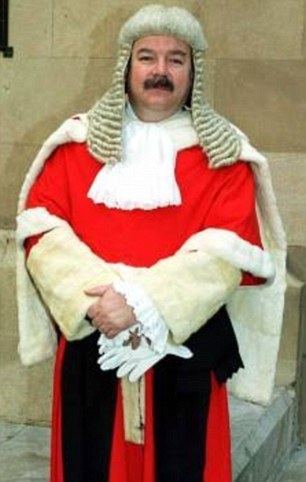Peter Smith (judge) Justice Peter Smith removed from 3b case involving British Airways