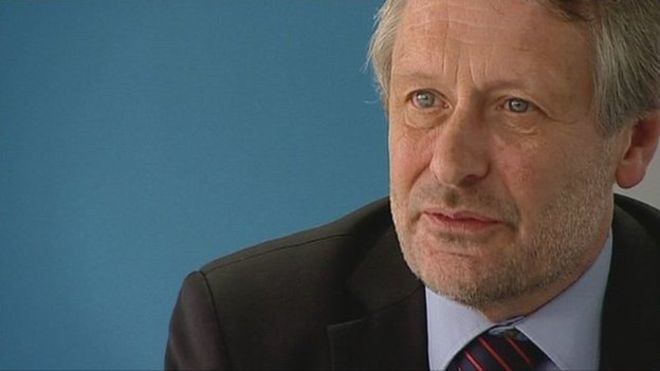Peter Soulsby Leicester childrens services fell apart under review BBC News