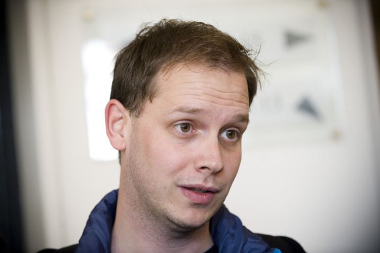 Peter Sunde Pirate Bay Founder Peter Sunde Promotes Hemlis A Spy