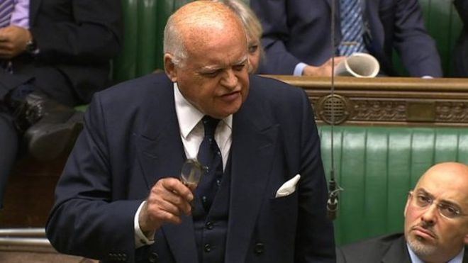 Peter Tapsell (British politician) MP Sir Peter Tapsell to stand down in 2015 BBC News