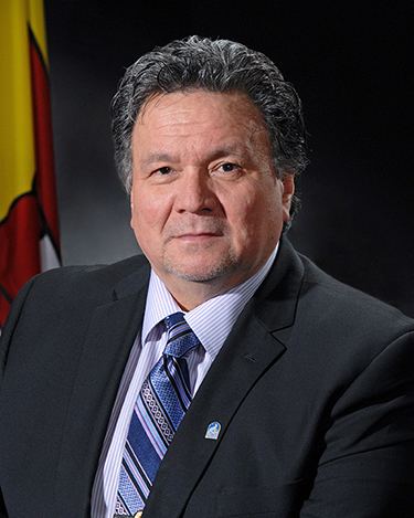 Peter Taptuna Government of Nunavut