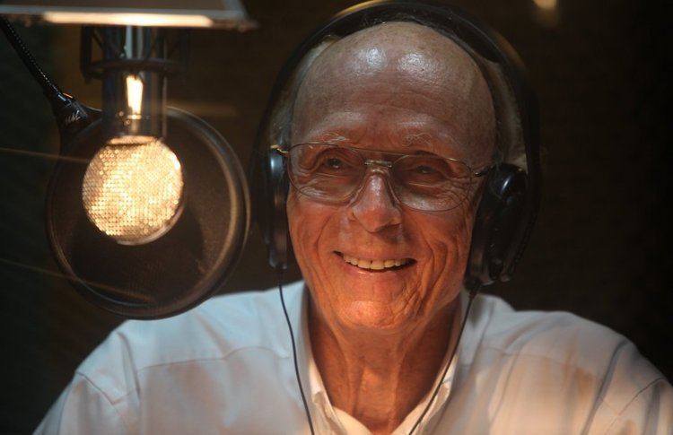 Peter Thomas (announcer) Famed voiceover icon Peter Thomas dies at 91