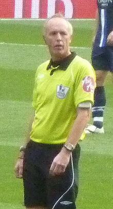 Peter Walton (referee) httpsuploadwikimediaorgwikipediacommonsthu