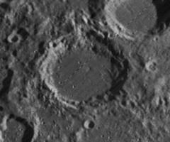 Petermann (crater)