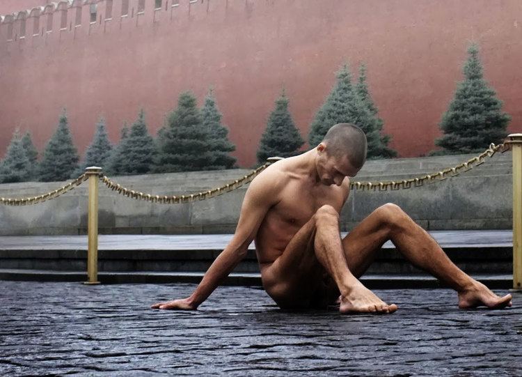 Petr Pavlensky The naked truth the art world reacts to Pyotr Pavlensky39s