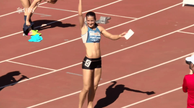 Petra Fontanive TV Unterstrass Petra Fontanive gewinnt 400m Hrden Lauf beim