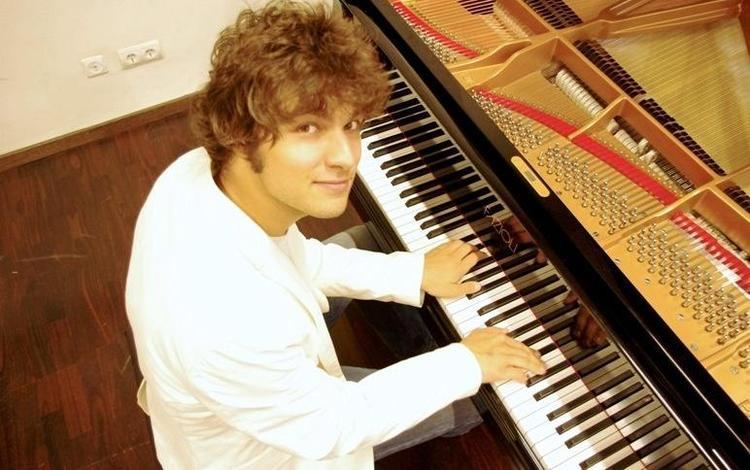 Petras Geniušas Lukas Geniuas Virtuoso Talent at Age 21 In Mozart39s Footsteps