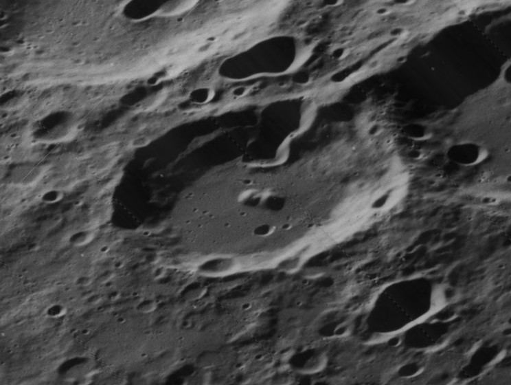 Petropavlovskiy (crater)