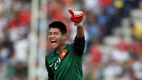 Phí Minh Long Ph Minh Long xng danh l chn thp ca U23 Vit Nam Bongdaplusvn