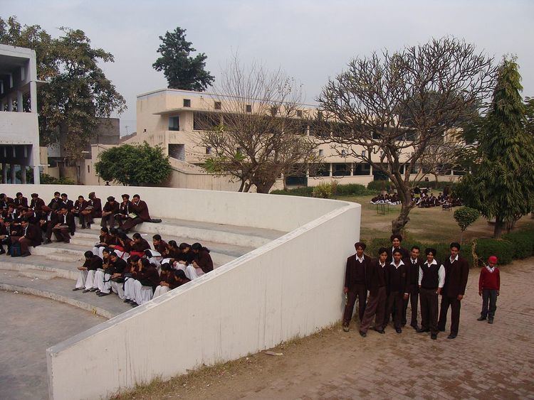 Pheel Khana School
