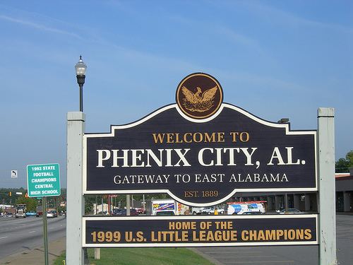 Phenix City, Alabama httpsc1staticflickrcom162201205529d5ab2dc