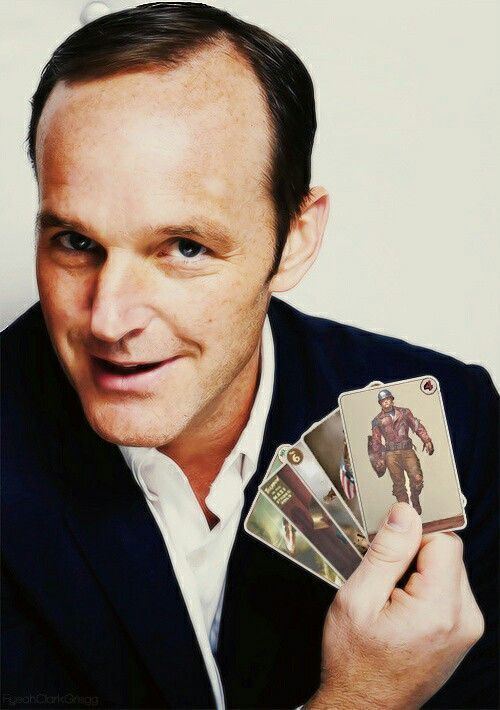 Phil Coulson 1000 ideas about Phil Coulson on Pinterest Funny avengers