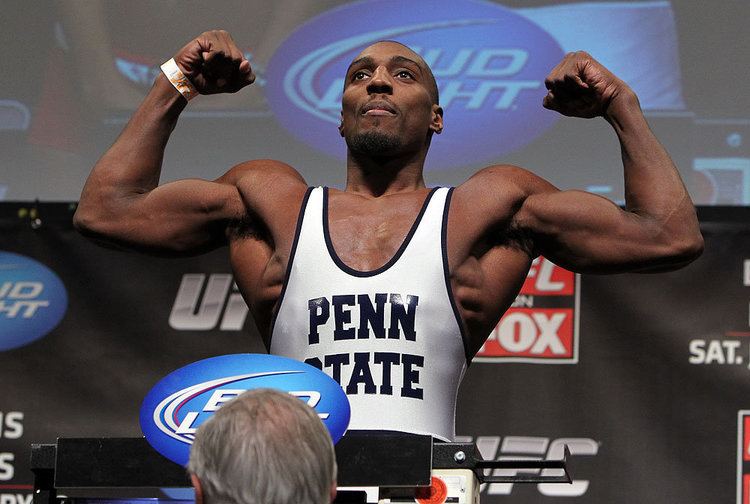 Phil Davis (fighter) 10 Questions with UFC fighter Phil Davis Onward State