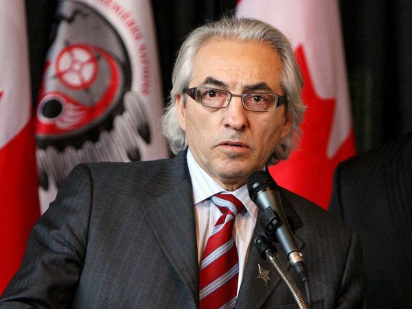 Phil Fontaine Former AFN chief Phil Fontaine hired by TransCanada