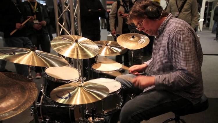 Phil Gould (musician) Phil Gould demoing George Way Dunnett Music Messe 2013 YouTube