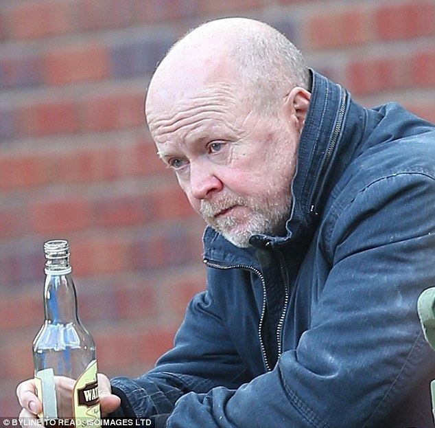 Phil Mitchell EastEnders39 Phil Mitchell hits the bottle once again following