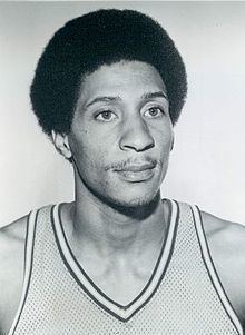 Phil Smith (basketball) httpsuploadwikimediaorgwikipediacommonsthu
