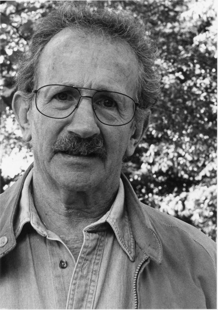 Philip Levine (poet) Laureate Philip Levine Working Class Poet