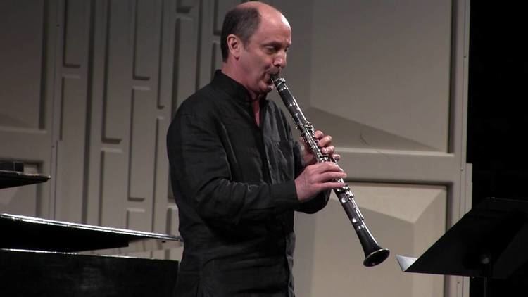 Philippe Cuper Philippe Cuper plays Sonatine by Jean Franaix for clarinet piano