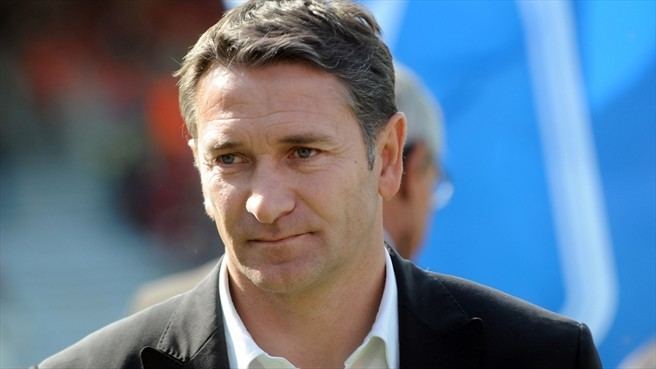 Philippe Montanier Montanier leaves Valenciennes for La Real UEFAcom