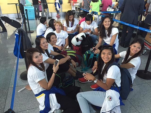 Philippines women's national volleyball team LOOK Philippine women39s volleyball team off to Singapore for SEA