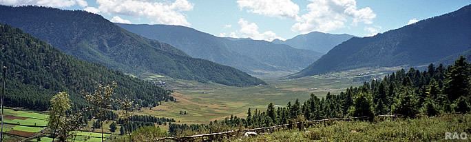 Phobjikha Valley RAOnline Bhutan Gangtey Village Phobjikha Valley