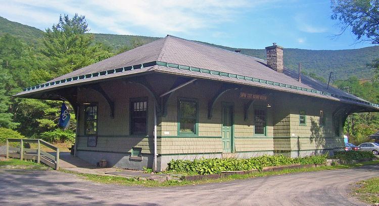 Phoenicia Railroad Station httpsuploadwikimediaorgwikipediacommonsthu