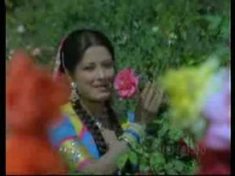 Moushumi Chatterji Sab Khil Gaye Galon Pe Mere Phool Khile Hain