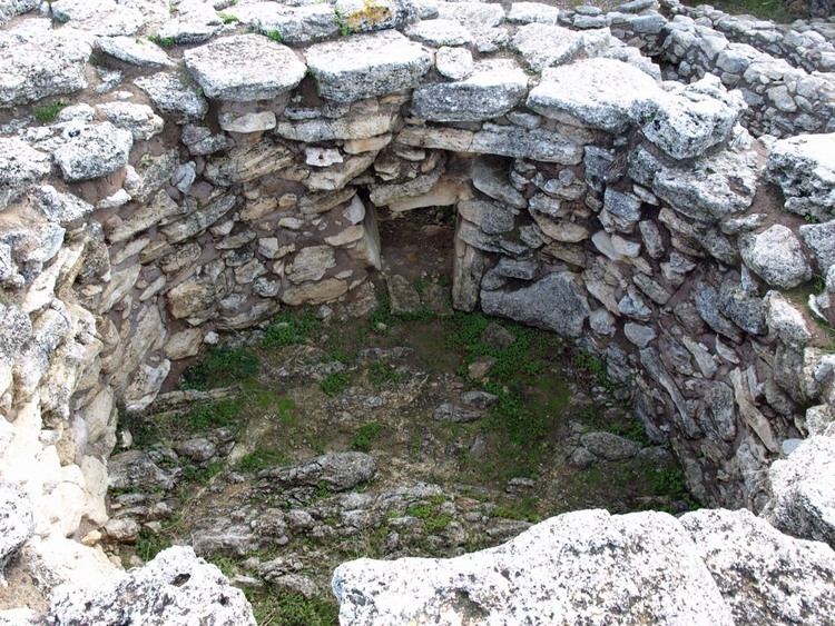 Phourni Minoan cemetery at Phourni Part two