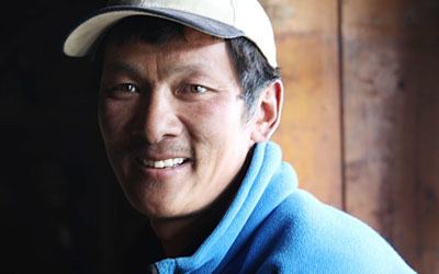 Phurba Tashi Phurba Tashi sube al Everest por 17 vez Desnivel