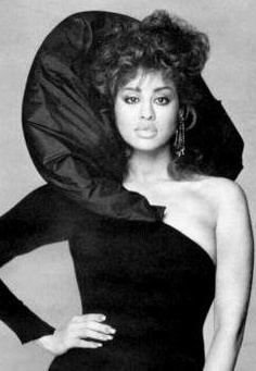 Phyllis Hyman Phyllis Hyman on Pinterest Old Friends Singers and Miss